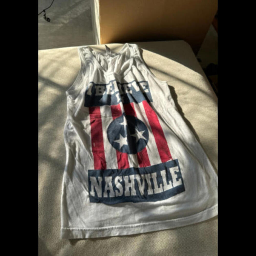 I believe in nashville Tank top size medium